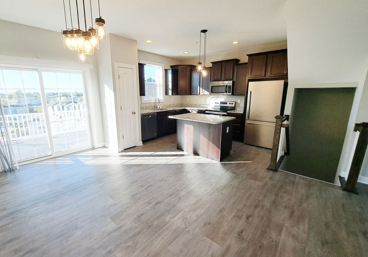 6 Pacer Dr - Photo 7 of 46