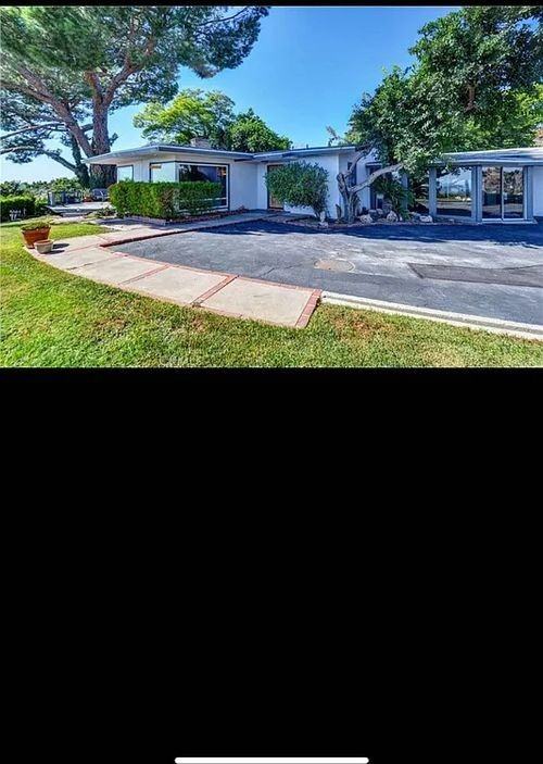 2182 Ahuacate Rd - Photo 2 of 28