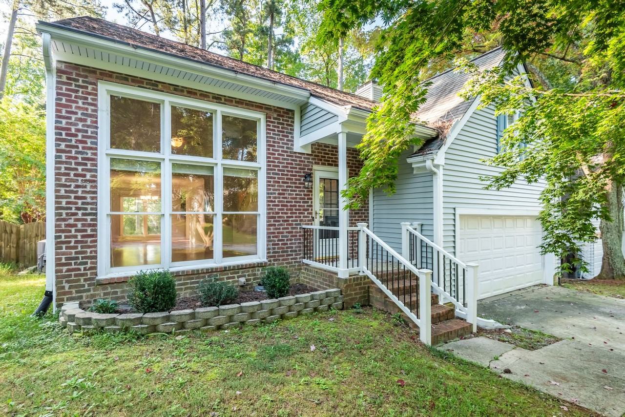 105 Mcintire Ln - Photo 2 of 26