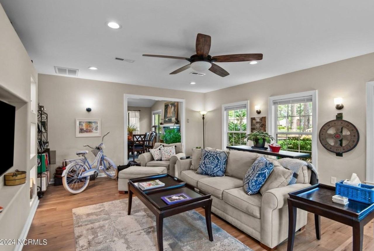 66 Quarterdeck Townes - Photo 3 of 28