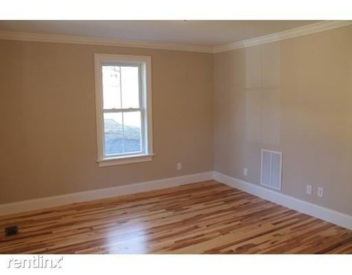 11 Davis Ct - Photo 3 of 9