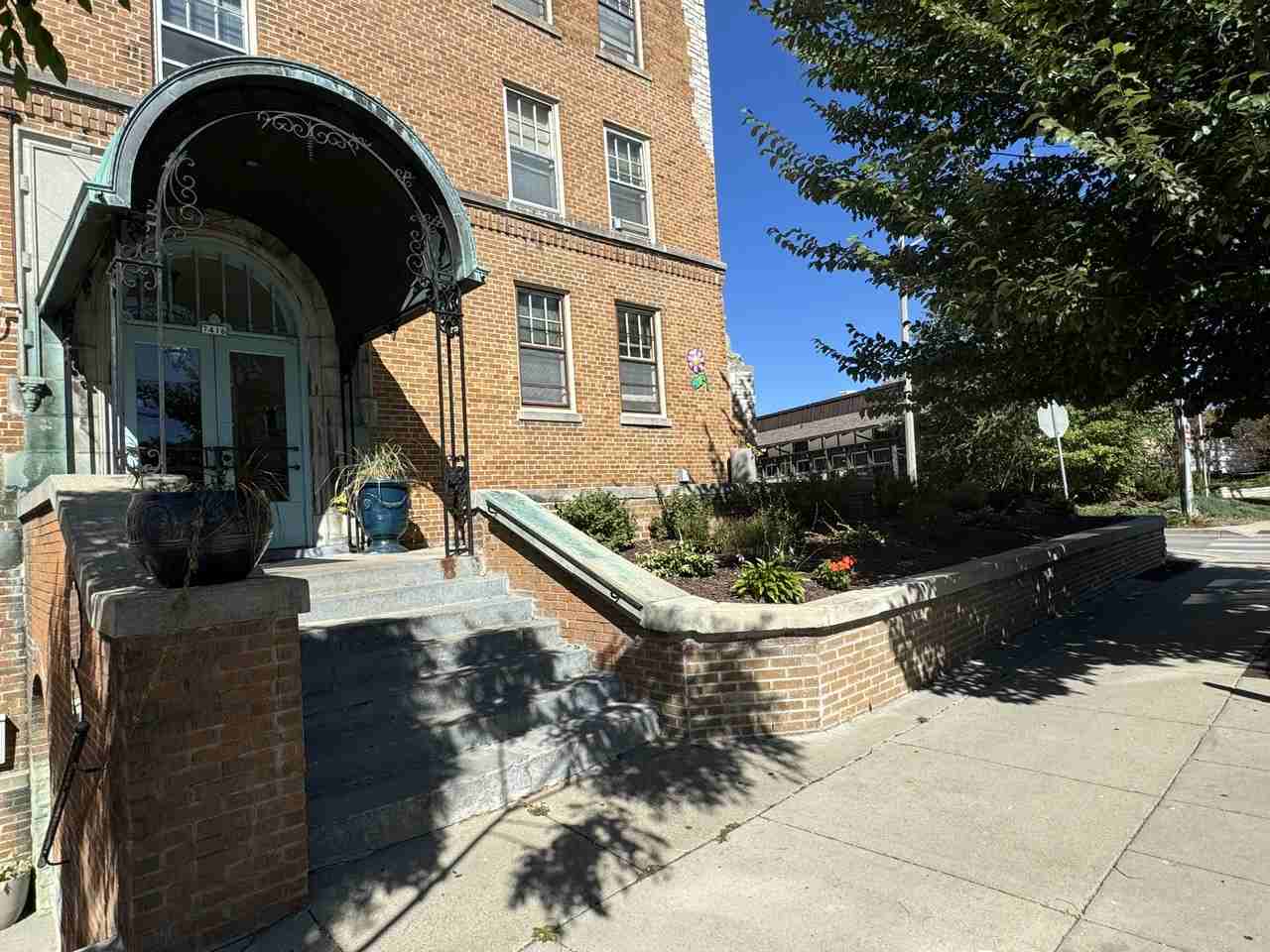 7416 Harwood Ave #112 - Photo 2 of 16