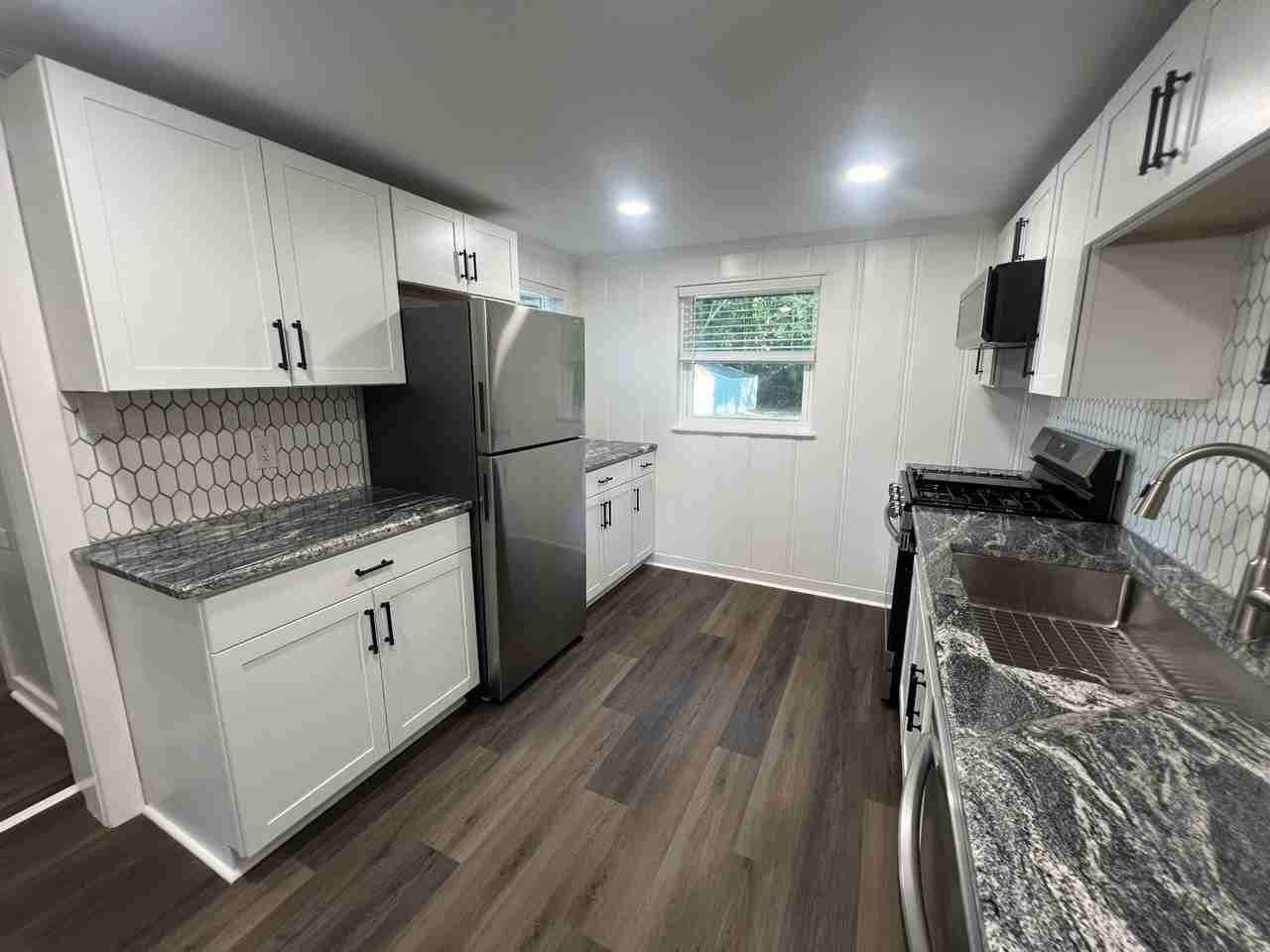 708 E Leonard St #NA - Photo 5 of 15