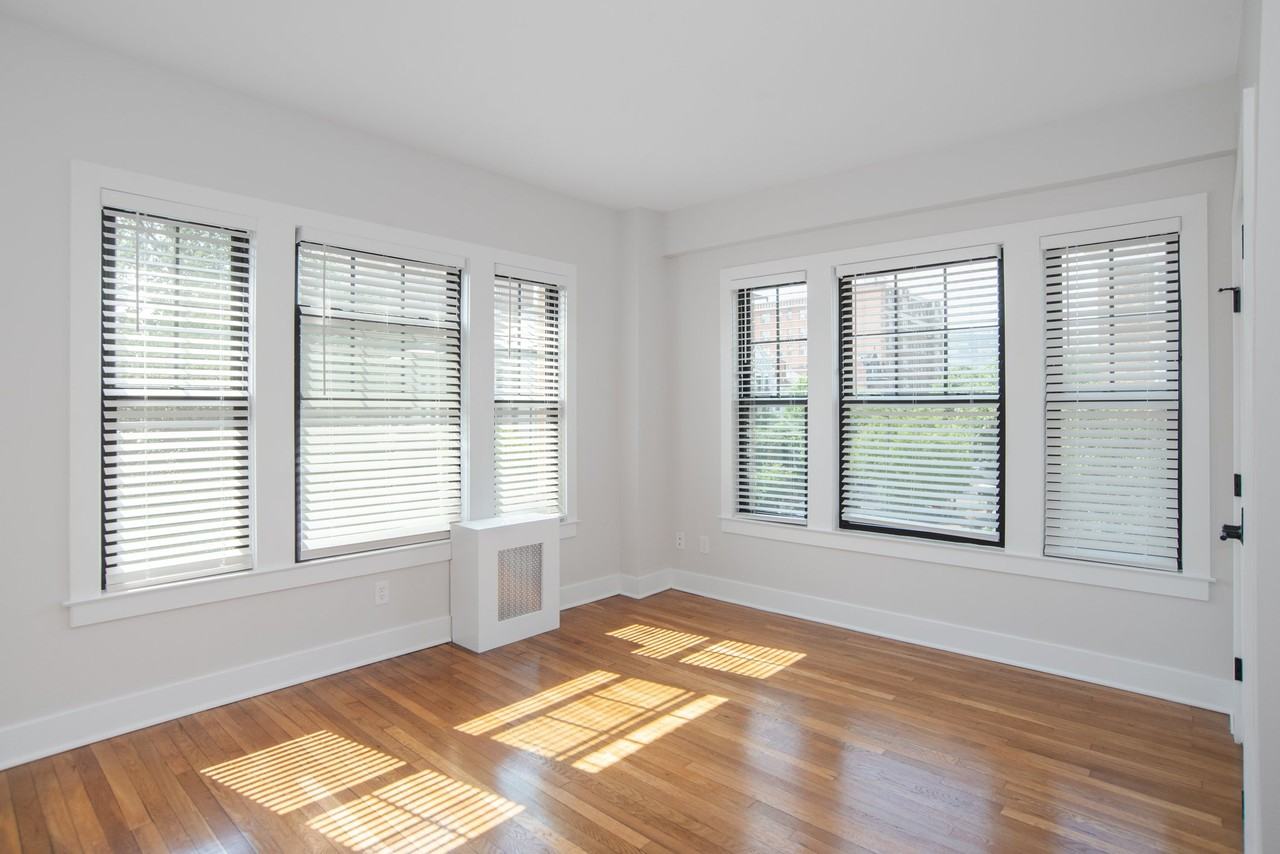 1830 R Apartments - Photo 4 of 22