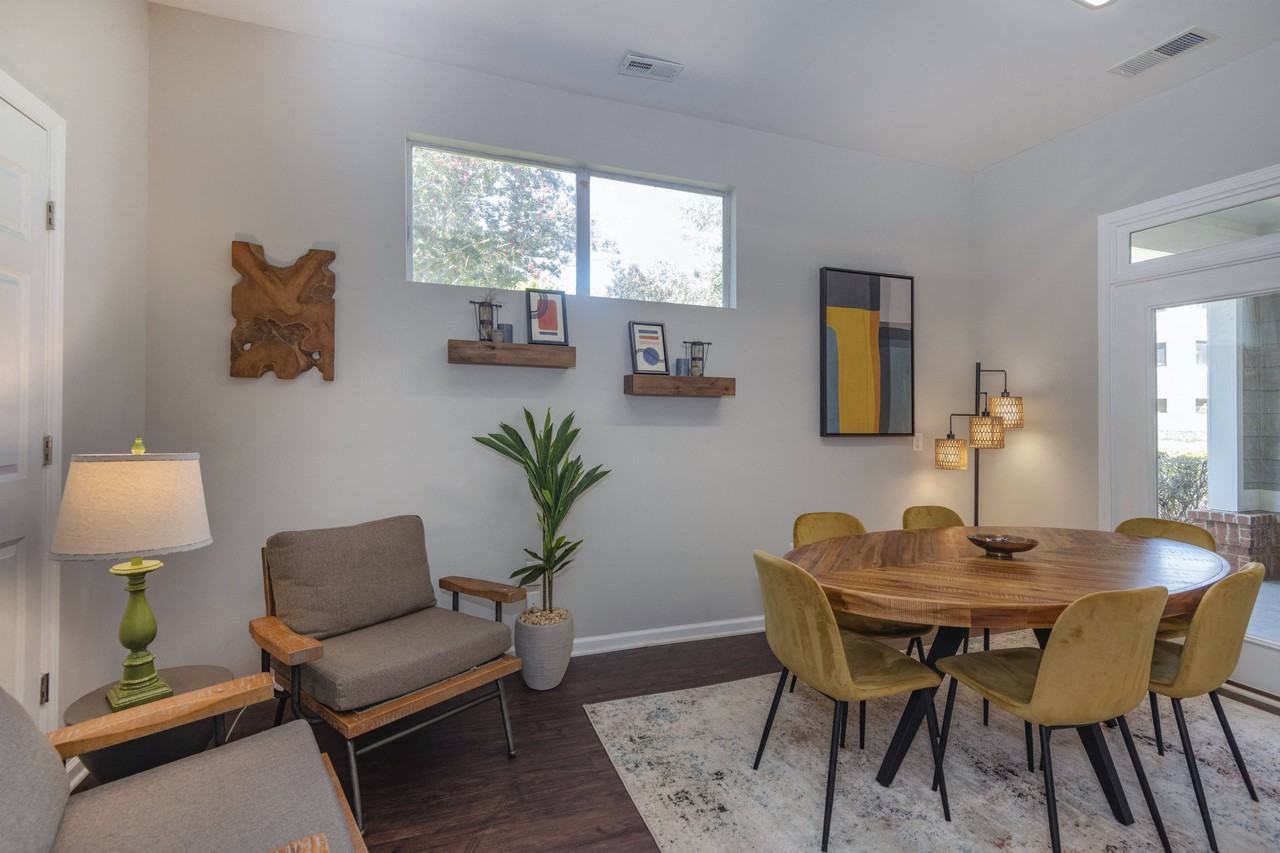Seasons at Umstead Apartment Homes - Photo 5 of 32
