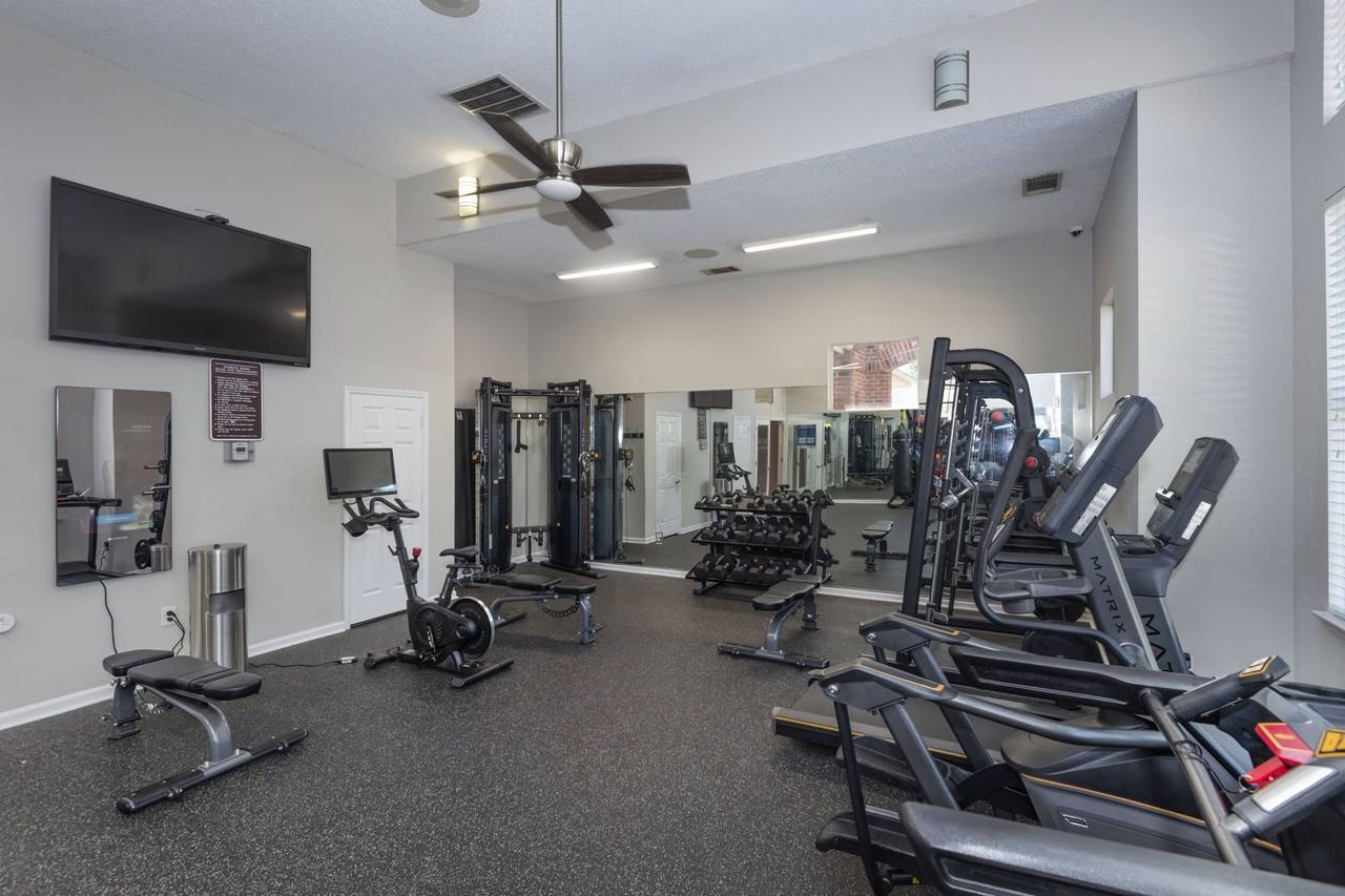 Seasons at Umstead Apartment Homes - Photo 6 of 32