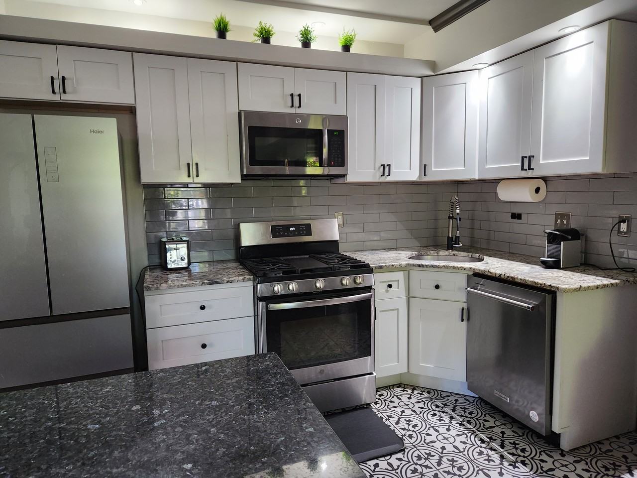 104 Powers Avenue - Photo 2 of 27