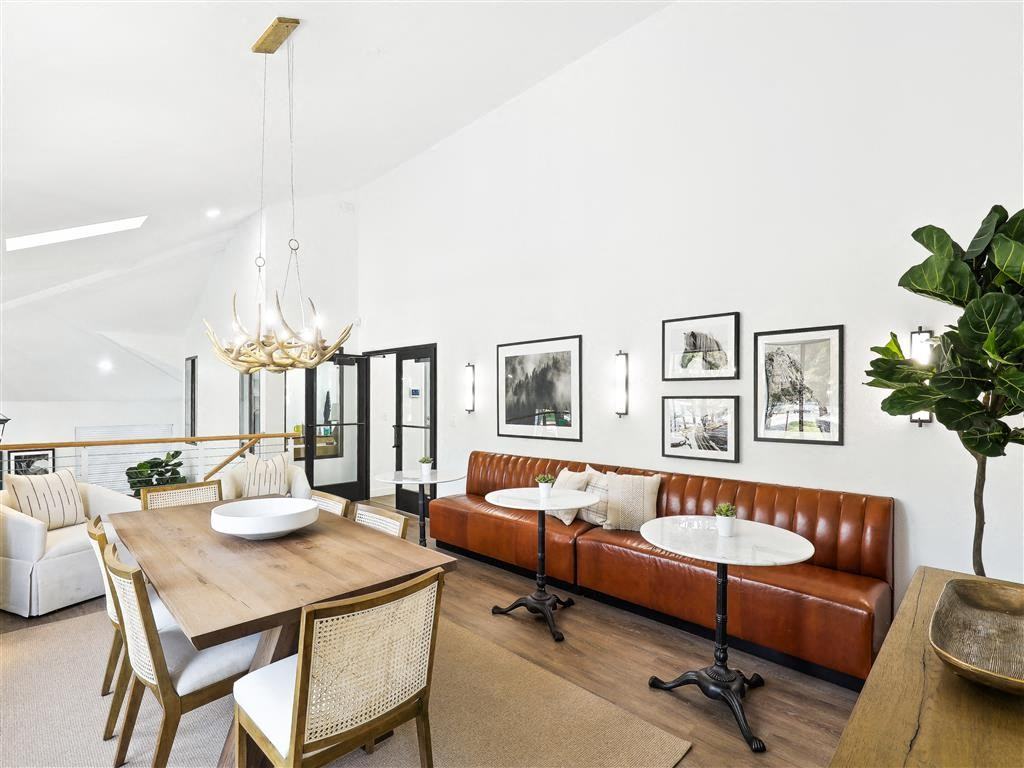 James Pointe - Photo 2 of 50