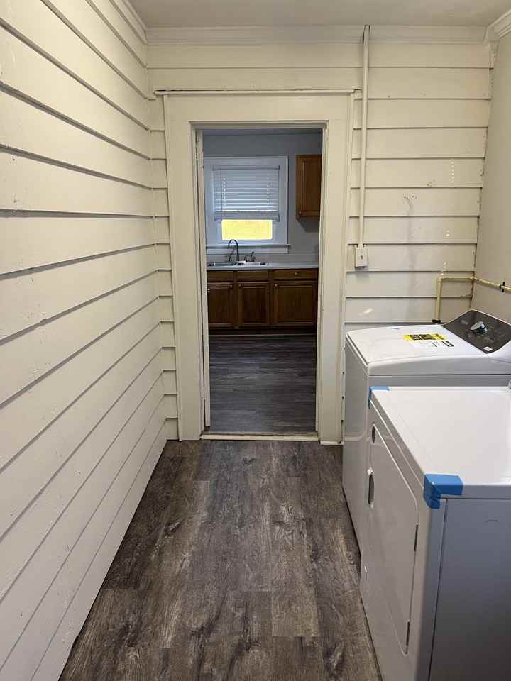 Forest Ave - Photo 7 of 16