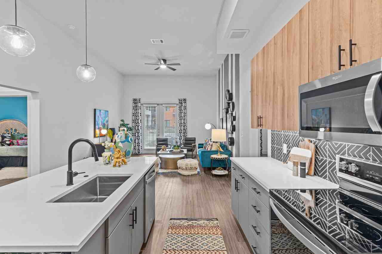 Garnett St & W St Elmo Rd #231 - Photo 6 of 13