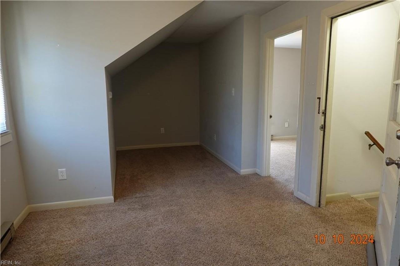 7355 Richmond Rd. - Photo 3 of 13