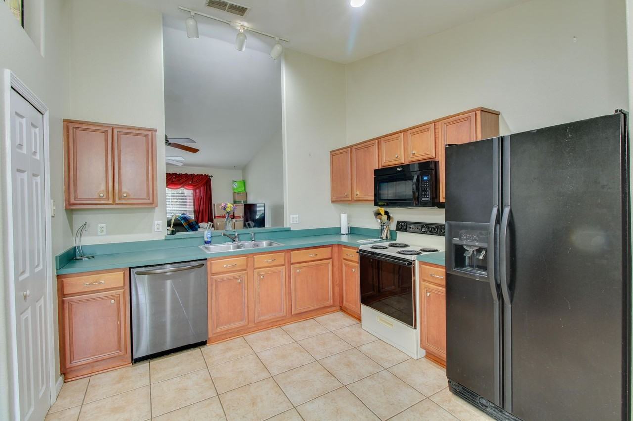 2120 Falkner Rd - Photo 4 of 17