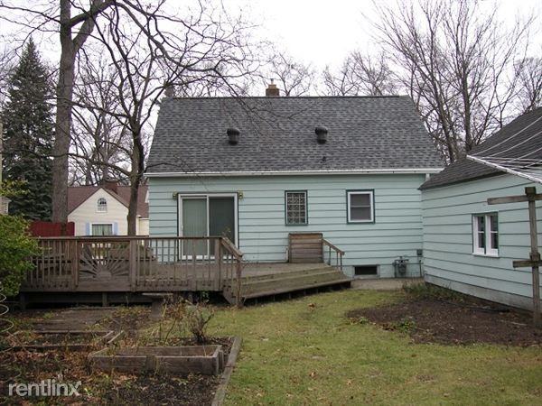 1571 Lexington Ave - Photo 3 of 15