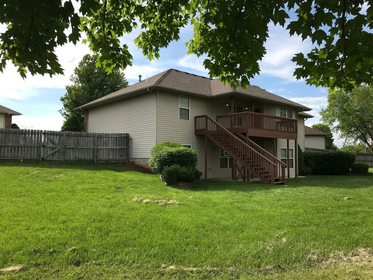 3206 W Mcclernon St - Photo 3 of 42