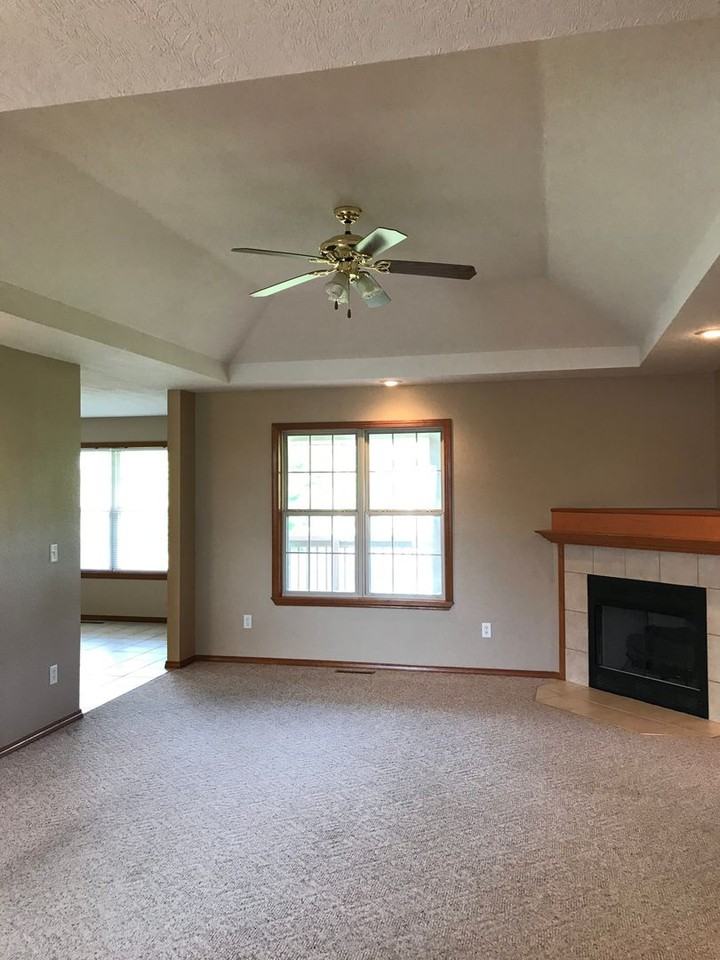 3206 W Mcclernon St - Photo 6 of 42