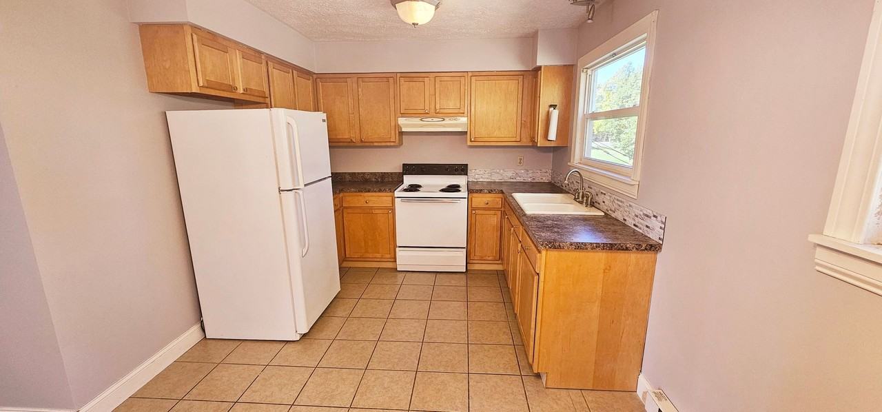 940 Piper Road Mansfield OH 44905 - Photo 2 of 11