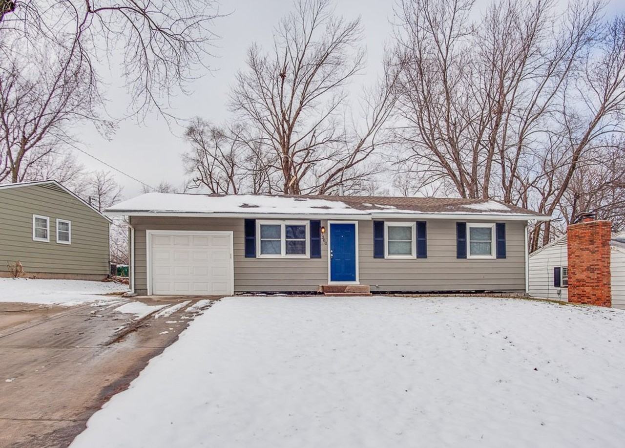 7300 Ne 51st St - Photo 2 of 12