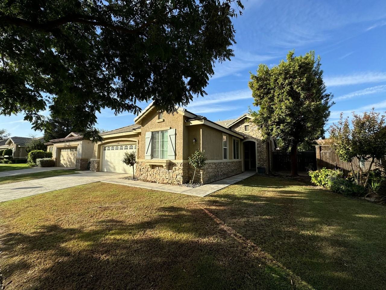 11507 Braemar Ln - Photo 2 of 16