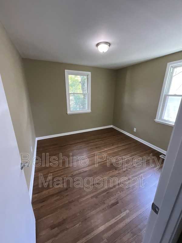 235 Harrington Ave - Photo 3 of 7