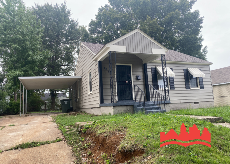 1870 Boyle Ave - Photo 2 of 13