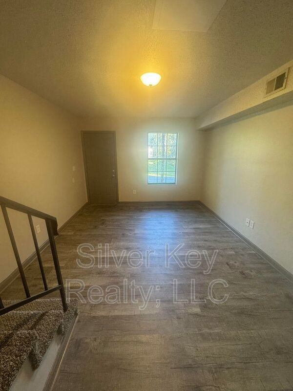 1426 Niles Ferry Rd #2A - Photo 3 of 11