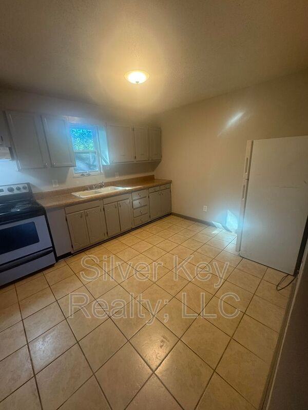 1426 Niles Ferry Rd #2A - Photo 4 of 11