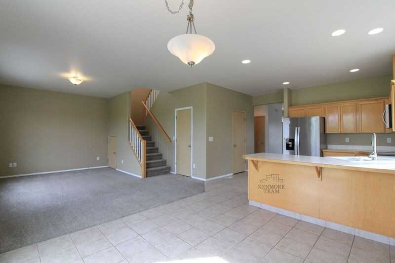 9815 Mustang Dr - Photo 3 of 11