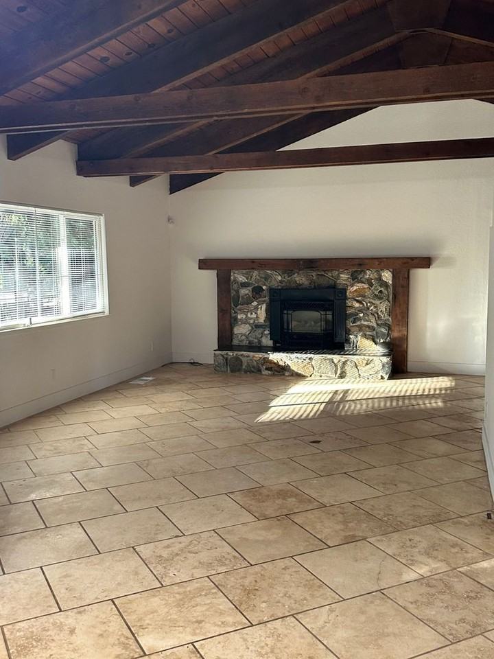 11118 Banner Lava Cap Rd - Photo 3 of 27