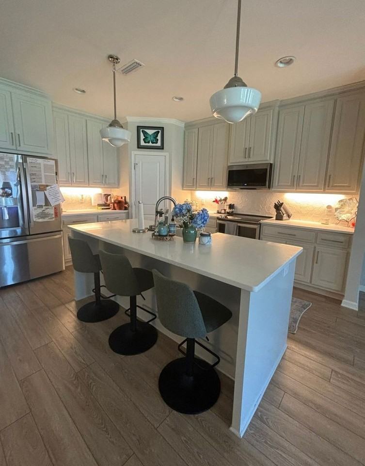 210 Scarlett Oak Dr - Photo 2 of 18