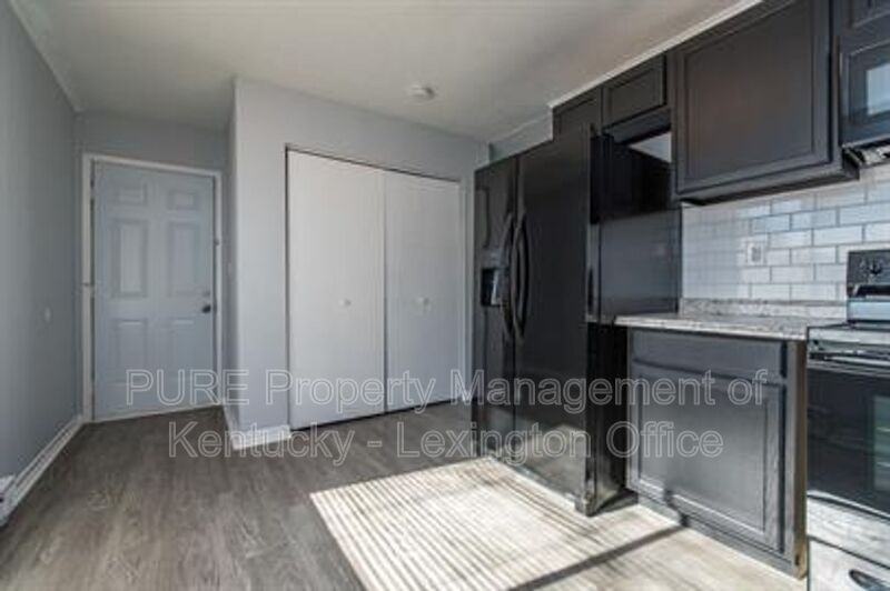 304 Woodcross Pl - Photo 5 of 22