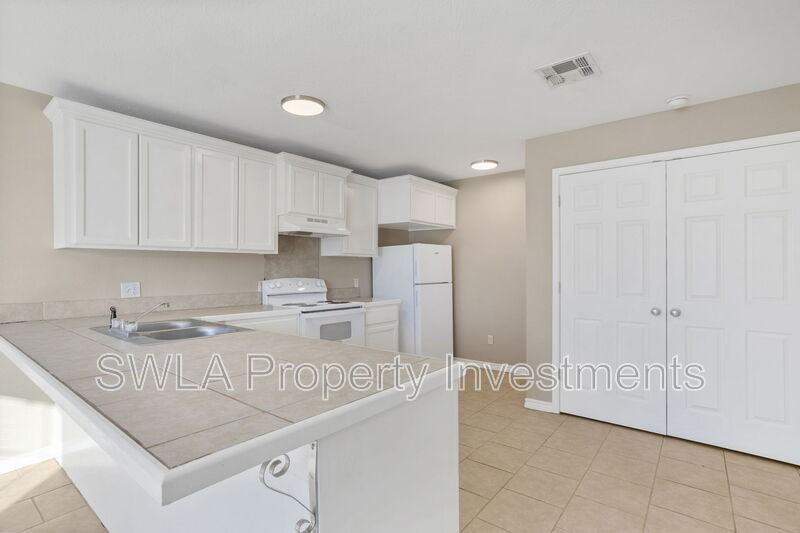 308 W Napoleon St - Photo 6 of 14