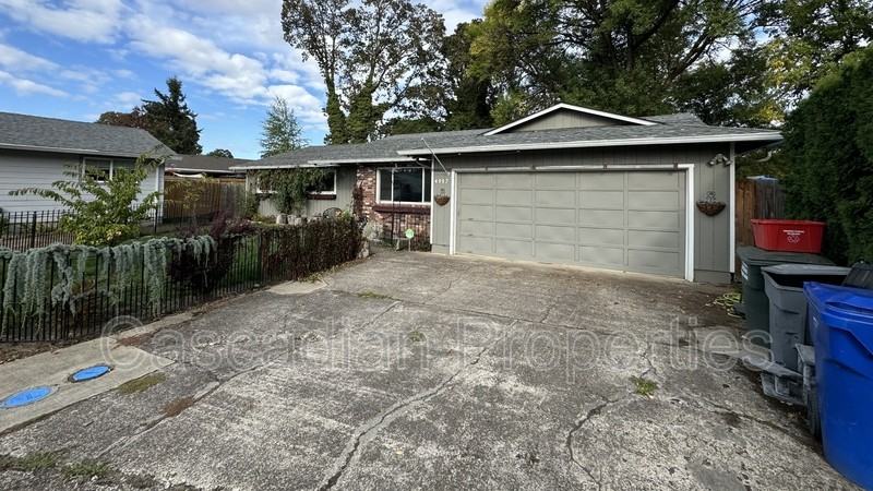 4957 Saddle Horn Ct Se - Photo 2 of 9