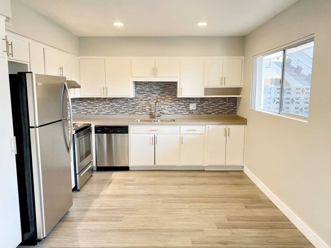 Cosmo Apartments - Photo 2 of 50