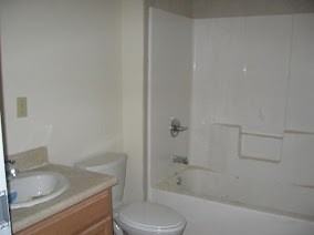 Brentwood Commons-Oakwood - Photo 2 of 17