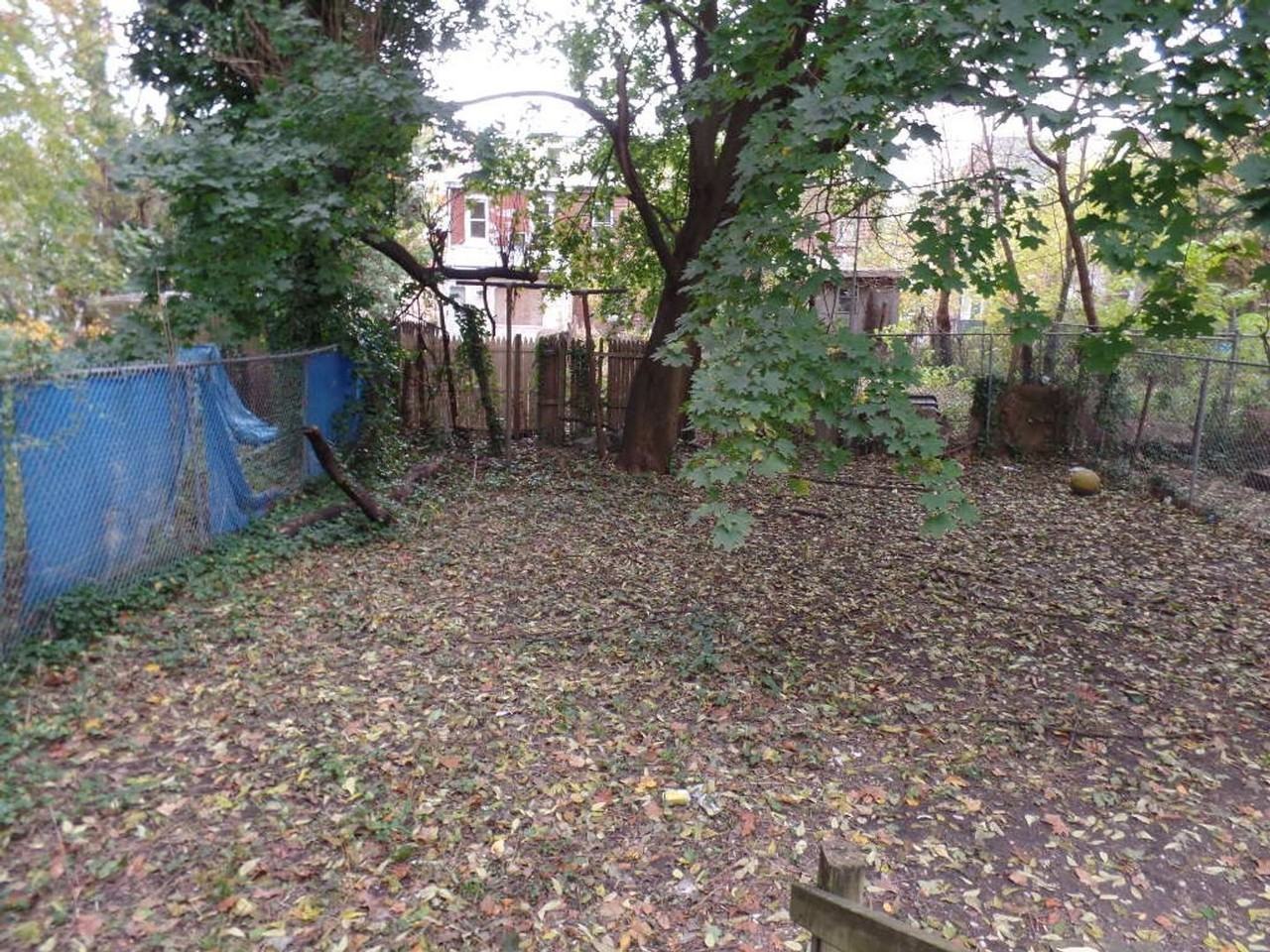 77 Race St - Photo 2 of 12