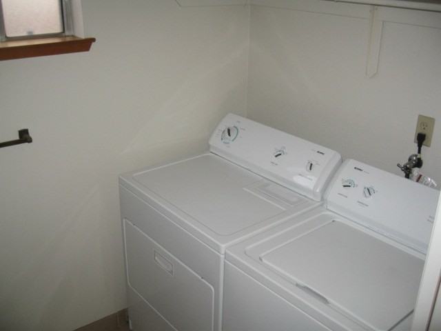 1174 E Goshen Ave - Photo 6 of 25