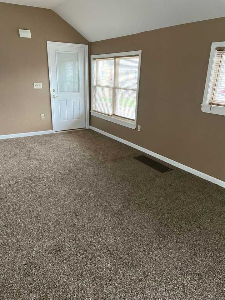 3728 Torrance Dr - Photo 2 of 13