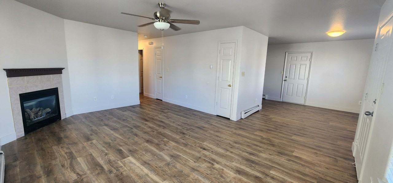 2839 1/2 Morningside Ct - Photo 3 of 7