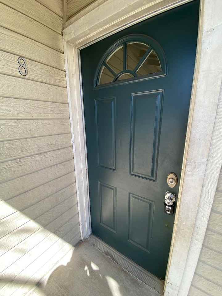 980 E Chase Ave #8 - Photo 2 of 18