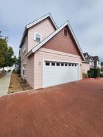 featured image of 521 Adina Way