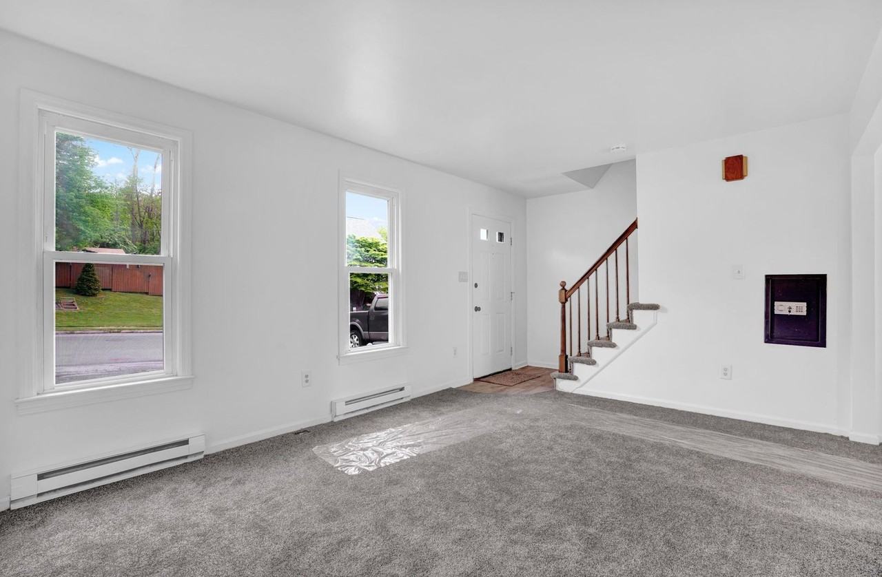 424 Hillside Ave - Photo 2 of 20