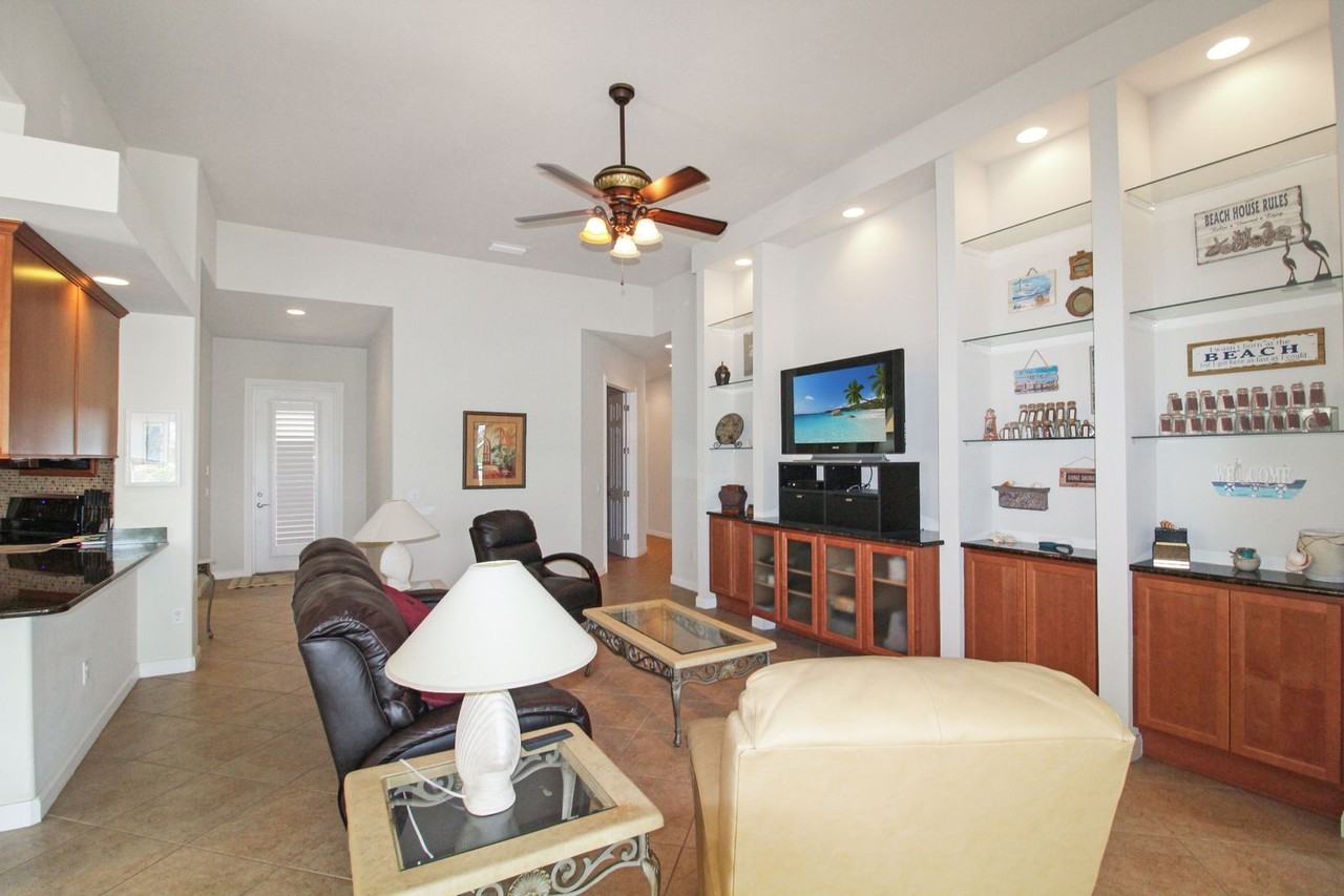 13260 Ipolita St - Photo 5 of 16