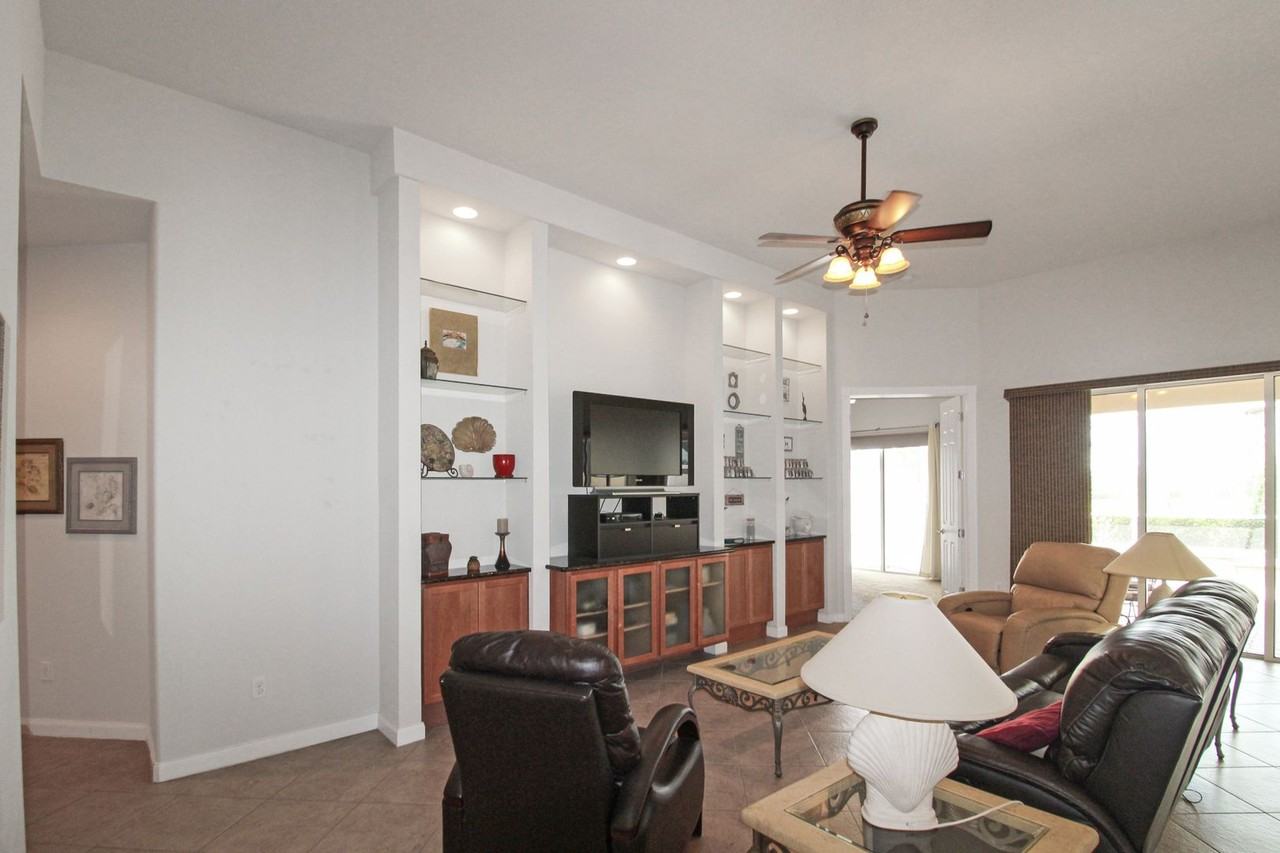 13260 Ipolita St - Photo 6 of 16