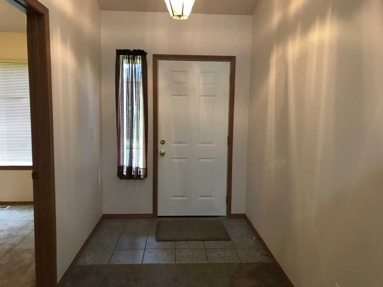 Shannon St - Photo 2 of 12