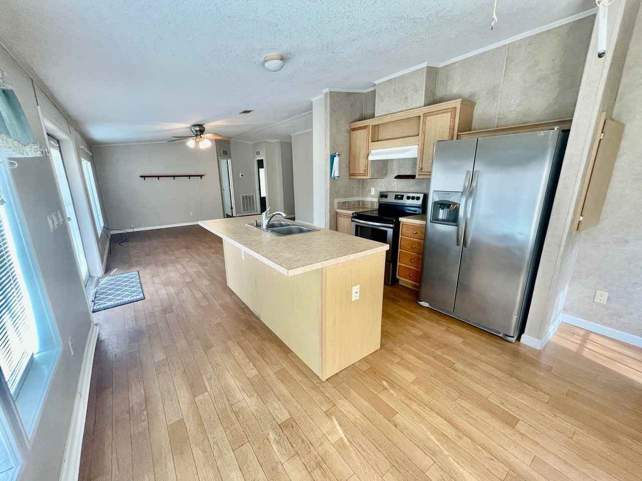 44308 Woodland Cir - Photo 3 of 12