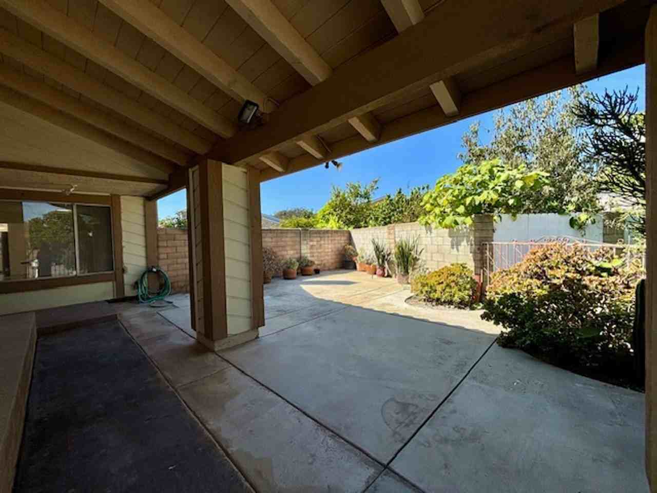 3721 Concord Ct - Photo 3 of 43