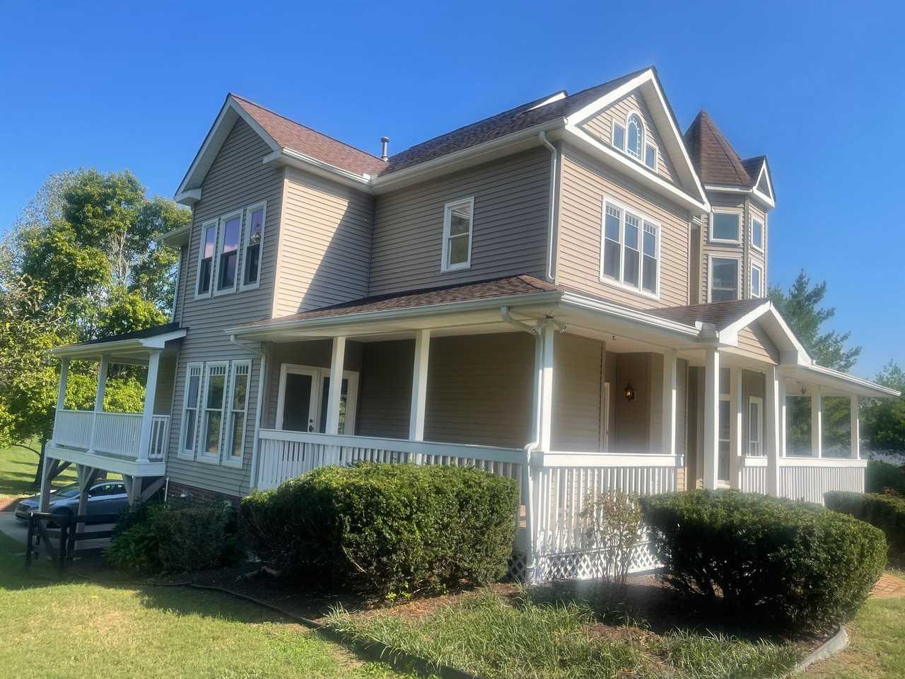 2026 Cedarmont Dr - Photo 3 of 21