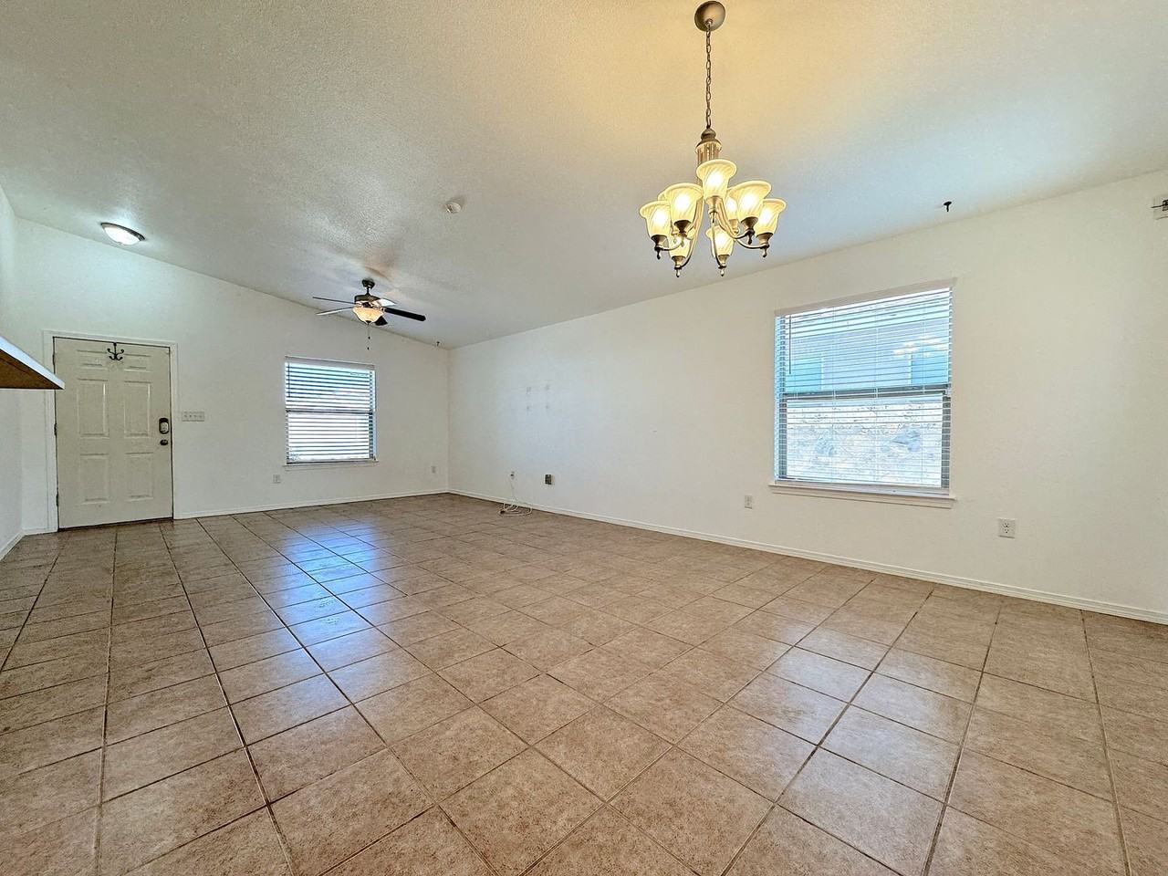 6020 Faust Wardy Ct - Photo 5 of 18