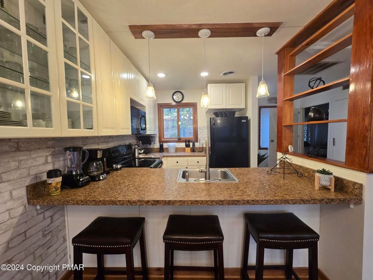 352 Hollow Rd #11 - Photo 5 of 12