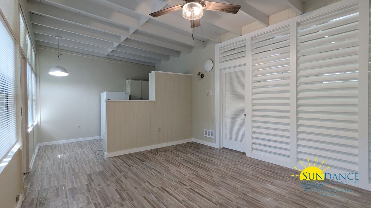 60 Yacht Club Dr Ne - Photo 2 of 13